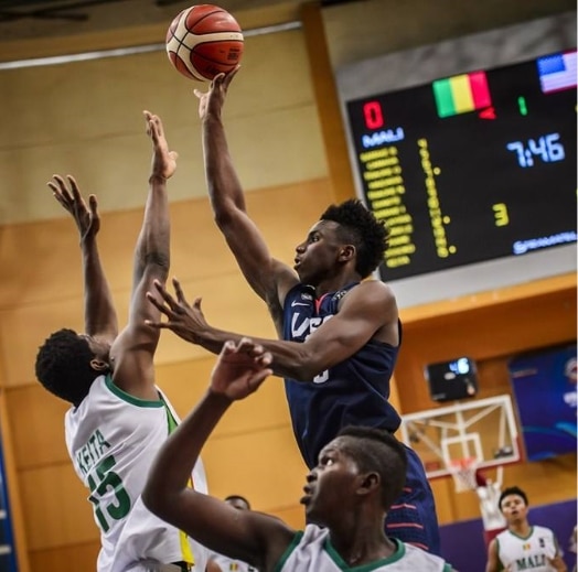 Tableaux de scores et affichage vidéo pour le basketball