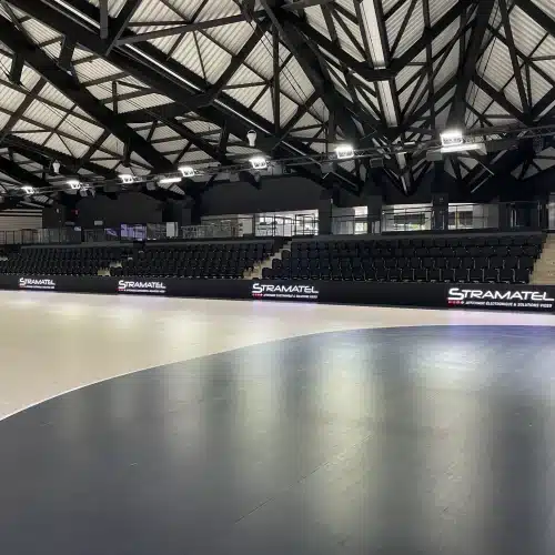 Tour de terrain Stramatel dans la salle du Angers SCO Handball