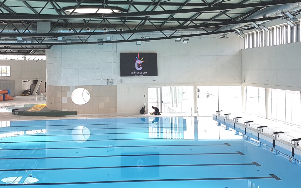 ecran video led stramatel centre aquatique balsan'eo chateauroux metropole