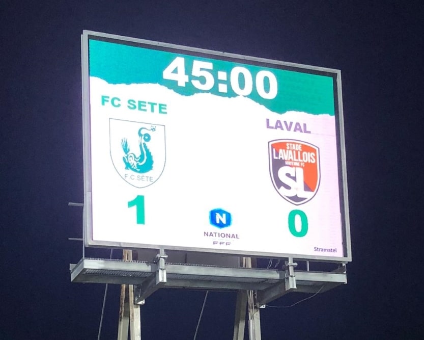 Logiciel de pilotage Stramatel SL Video System pour écran vidéo Led au Stade Louis Michel du FC Sète