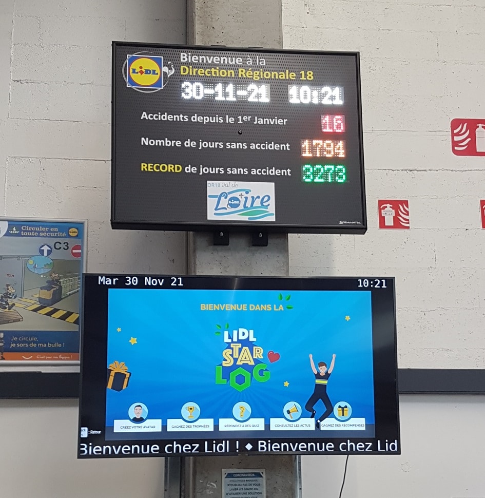 Panneau nombre de jours sans accident Stramatel pour la plateforme logistique Lidl à Sorigny 