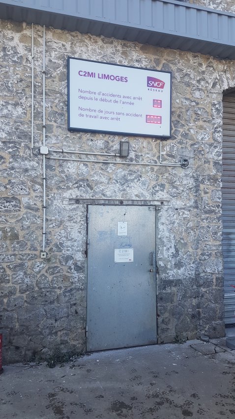 panneau nombre de jours sans accident pour l'affichage de la sécurité au travail sur le site SNCF C2MI de Limoges