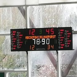 Afficheur de score Stramatel water polo 452 PB 3120 avec SC30 à La Rochelle