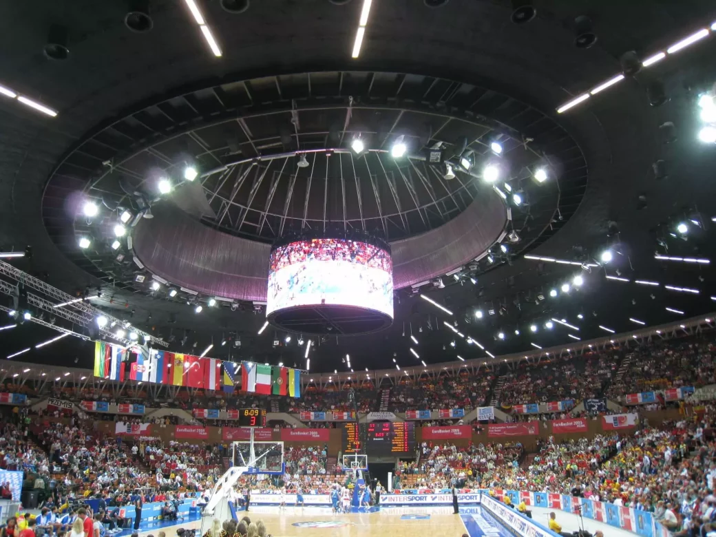 Afficheur de score Stramatel à l'arena de Spodek à Katowice en Pologne