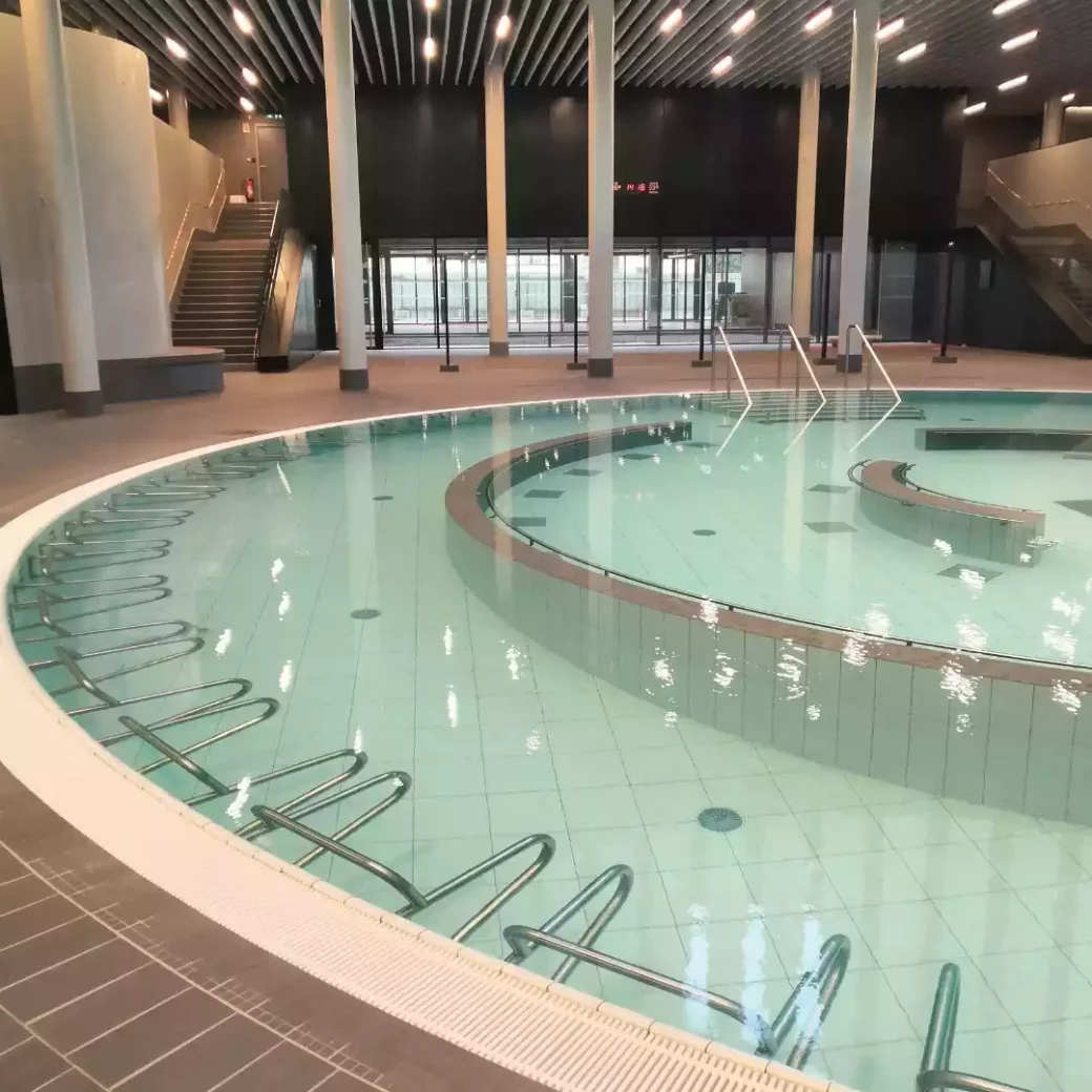 horloges piscine Stramatel au complexe aquatique du Grand Nancy Thermal