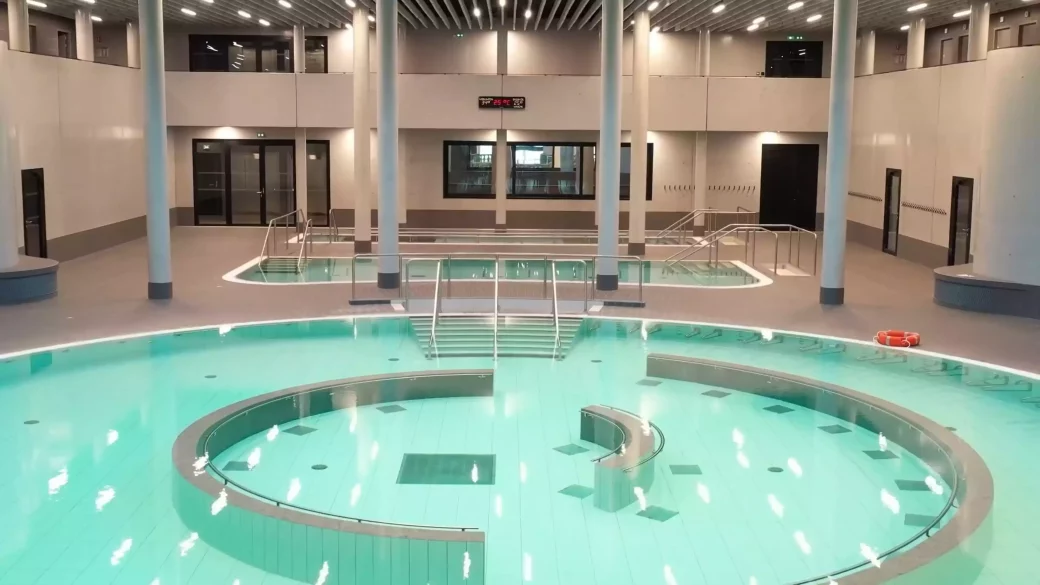 horloges piscine Stramatel au complexe aquatique du Grand Nancy Thermal