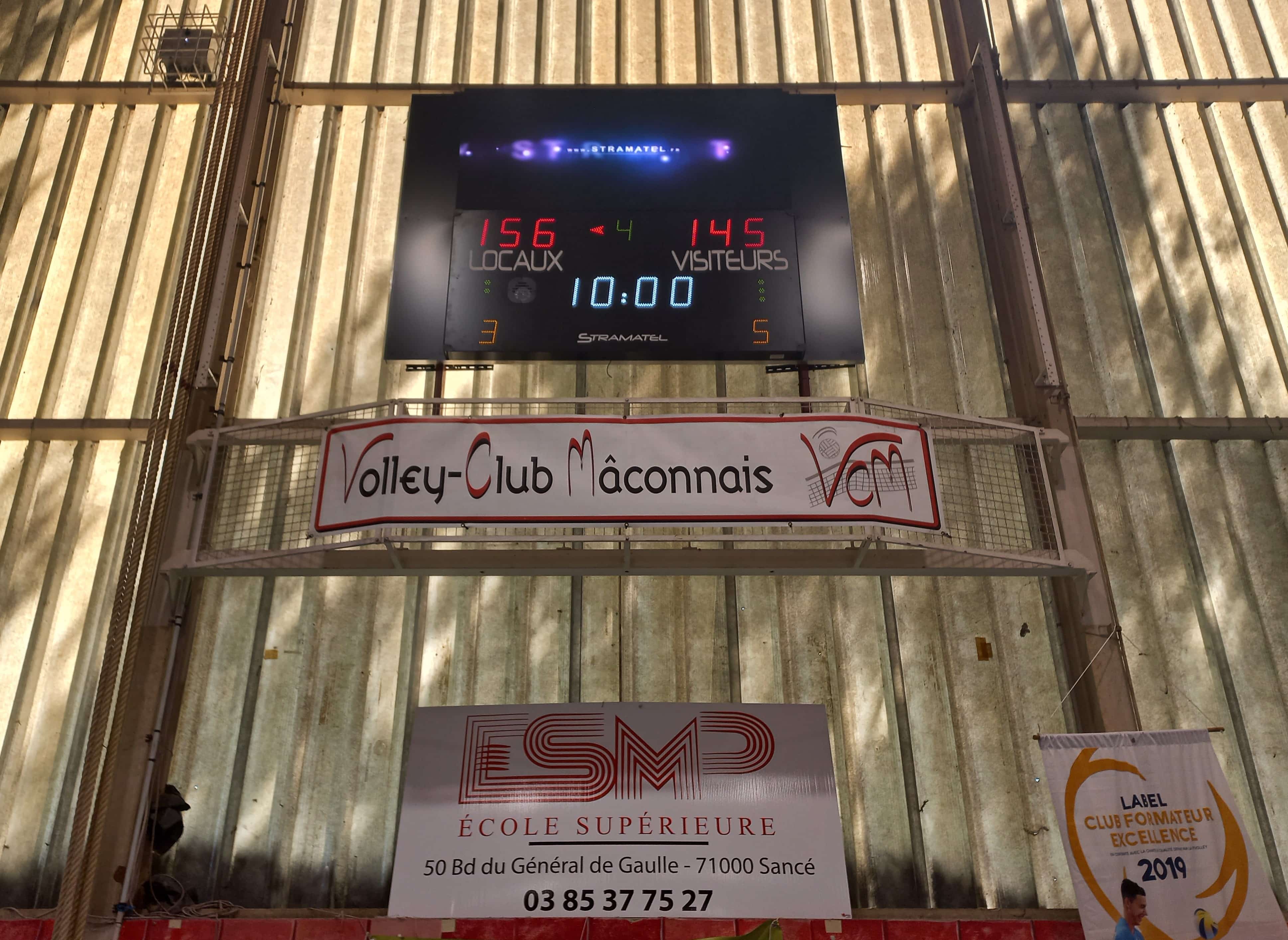 afficheur de score et écran vidéo pour le club de volleyball de la ville de Macon