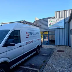 camion installation stramatel devant afficheur nombre de jours sans accident