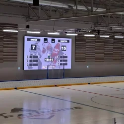 affichage des informations de score sur l'écran vidéo de la patinoir de Dreux par Stramatel