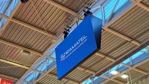 installation d'un double écran vidéo à la halle Marlioz pour le club d'Aix Maurienne Savoie Basket