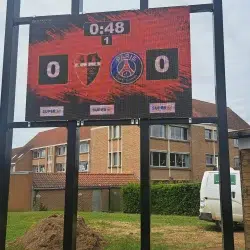 Écran vidéo LED personnalisé rouge et noir Steenvorde