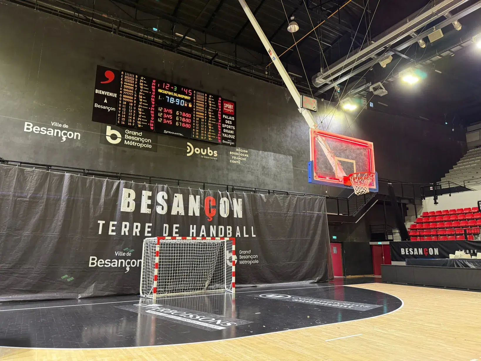 Tableau score LED 16 joueurs handball professionnel MB3123-123