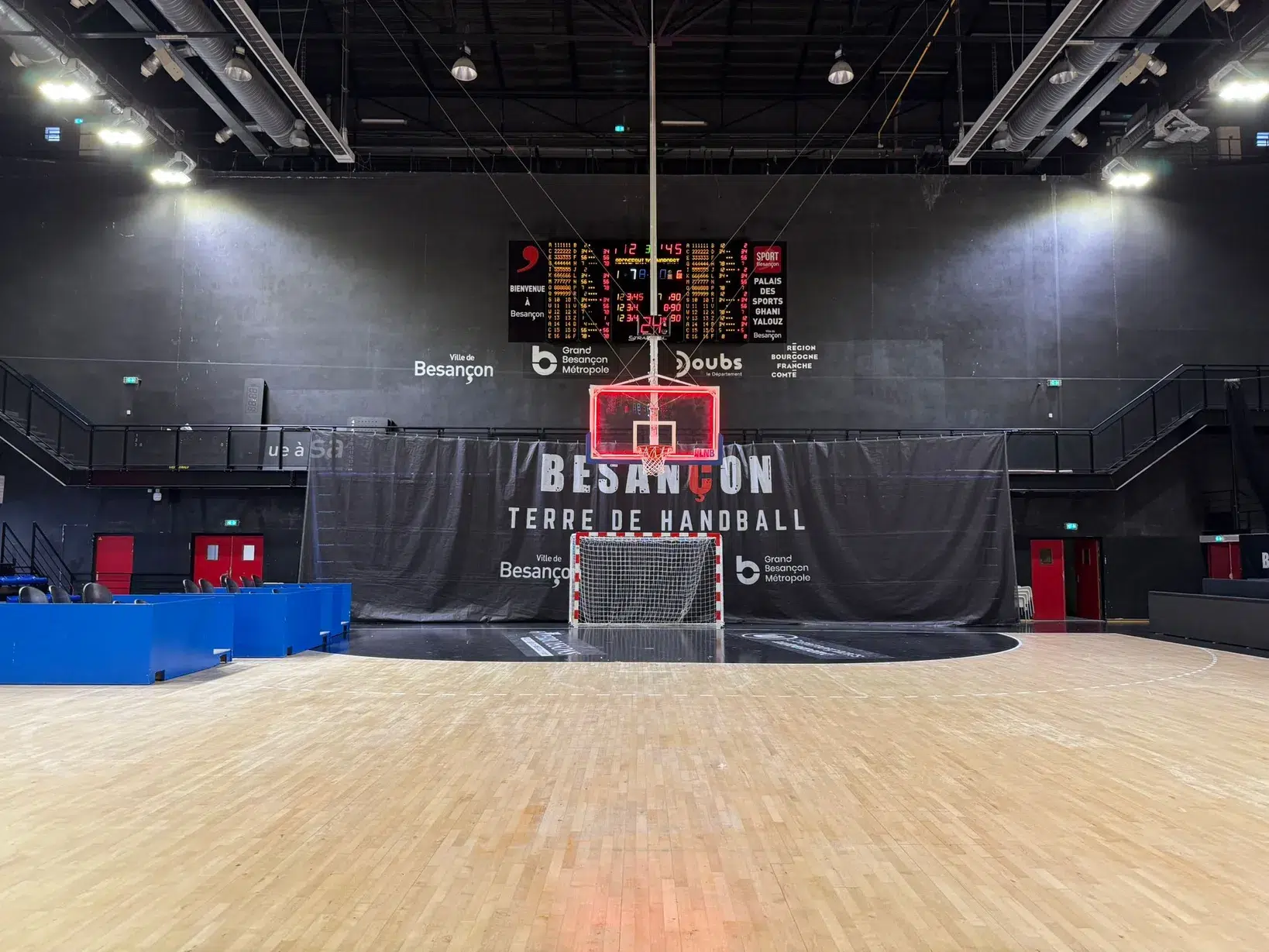 Tableau score LED 16 joueurs handball professionnel MB3123-123