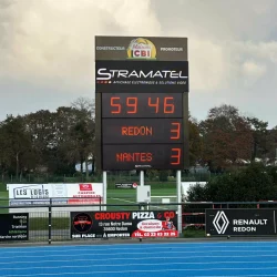 Afficheur de score LED installé au stade municipal de Redon