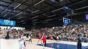 installation vidéo et affichage du score Stramatel à l'aréna des sables d'olonne